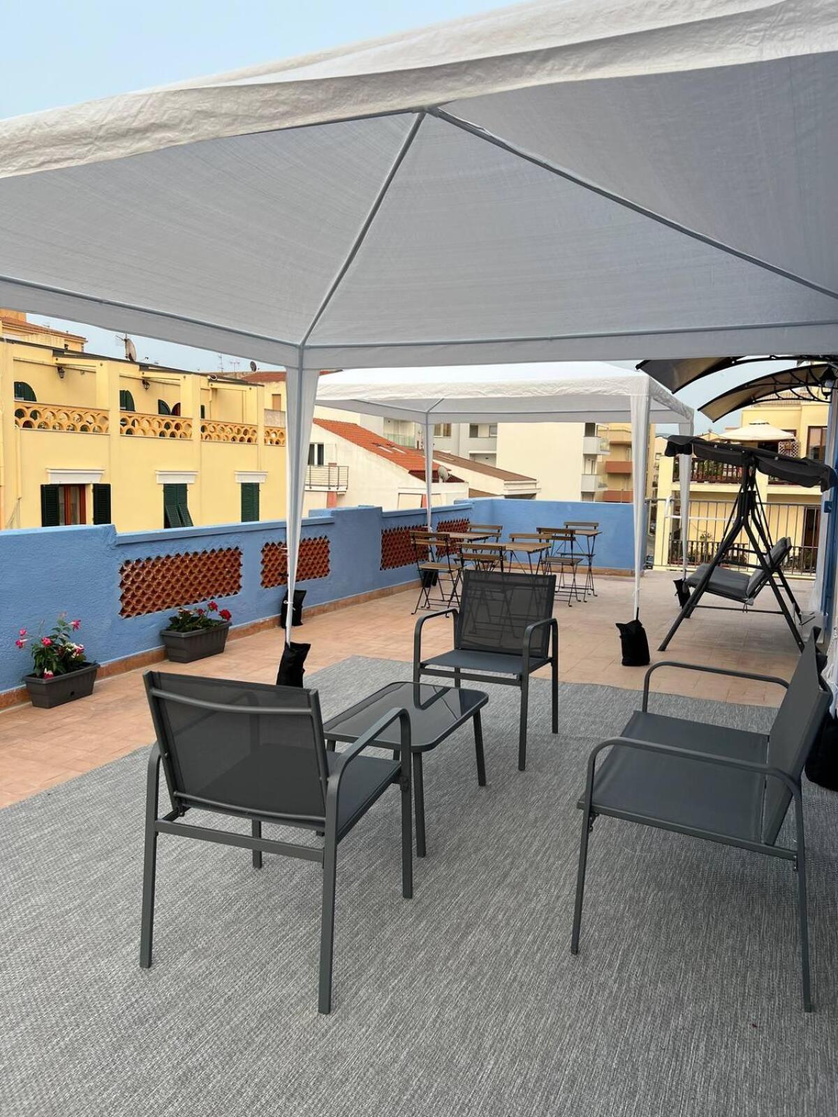 Blue Terrace Guest House Alguer Exterior foto